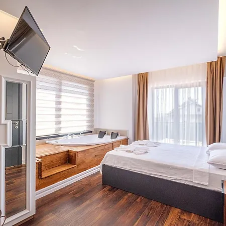 فيلة Luxurylifevillas 1-2-3-4