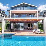 Villa Luxurylifevillas 1-2-3-4 *