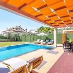 Villa Luxurylifevillas 1-2-3-4 *